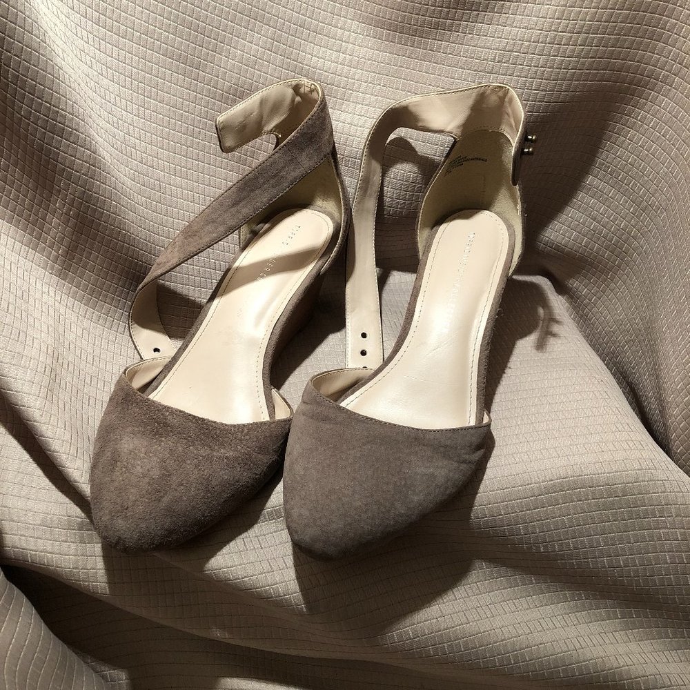 Torrid Insider Collection heeled gray beige sandals, 11.5W